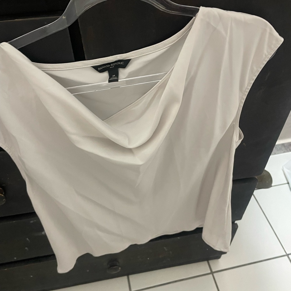 Banana Republic Women's Elegant Cream Blouse